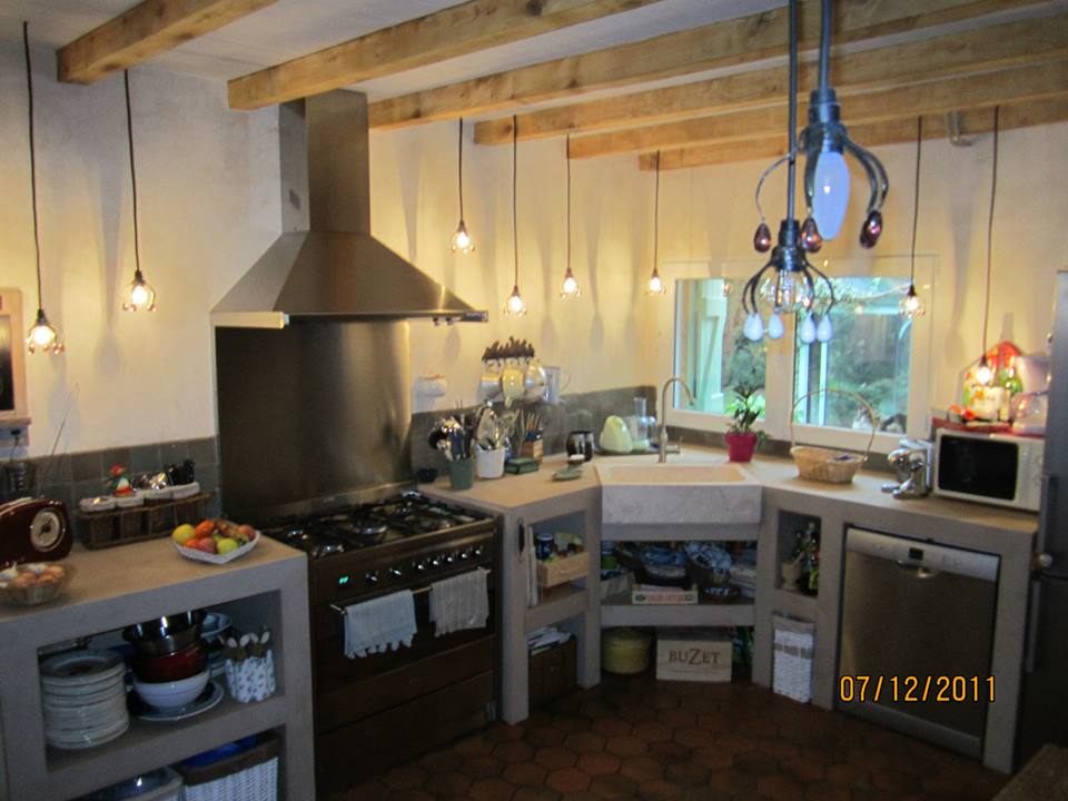 Installation cuisine : effet béton taloché à Neuves-Maisons